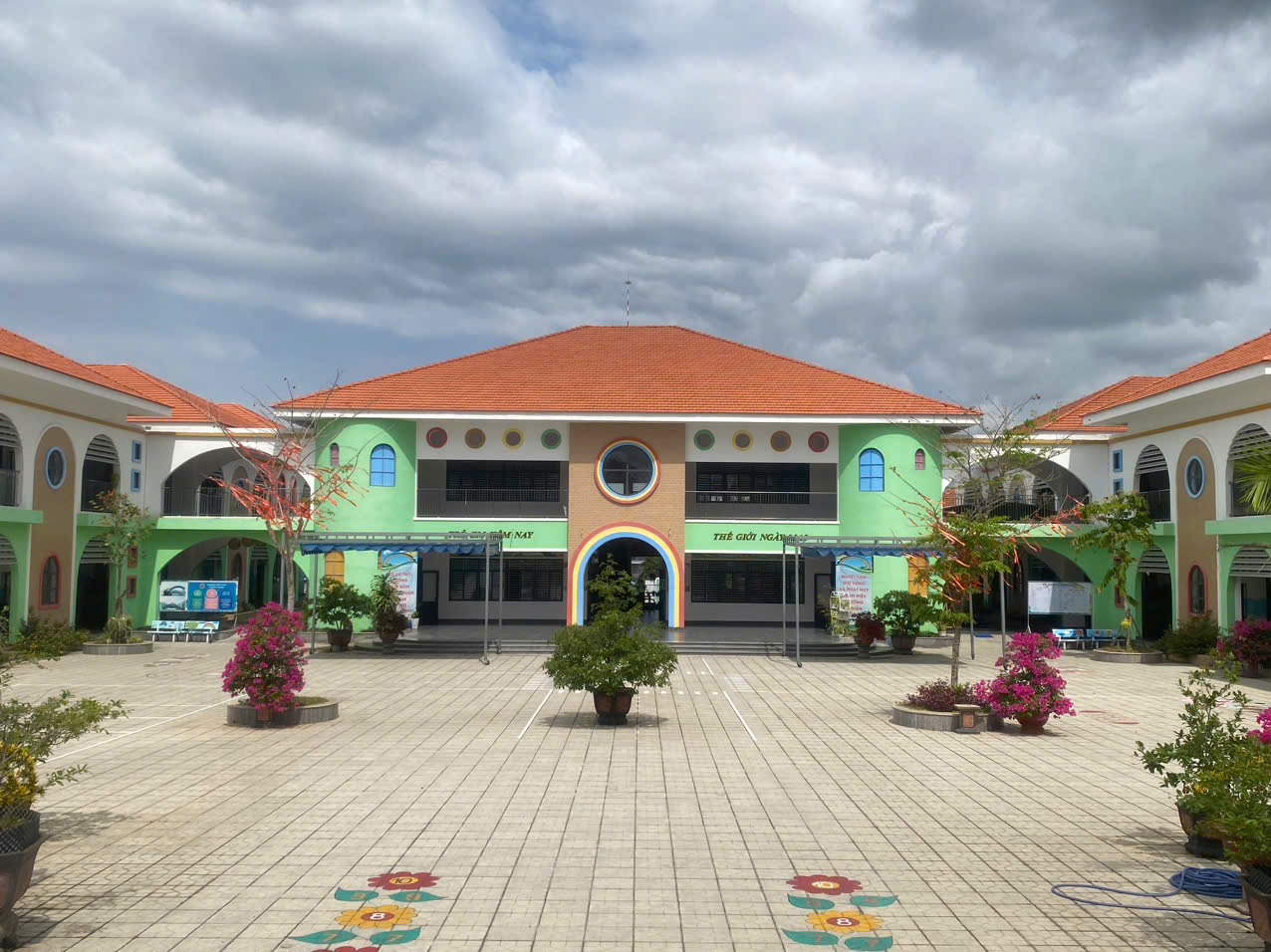 z7581740600375_8a2a4c030dfbc513e425ab349308e43a