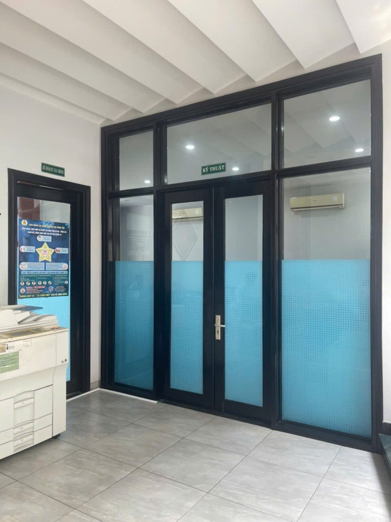 17576841709685221391