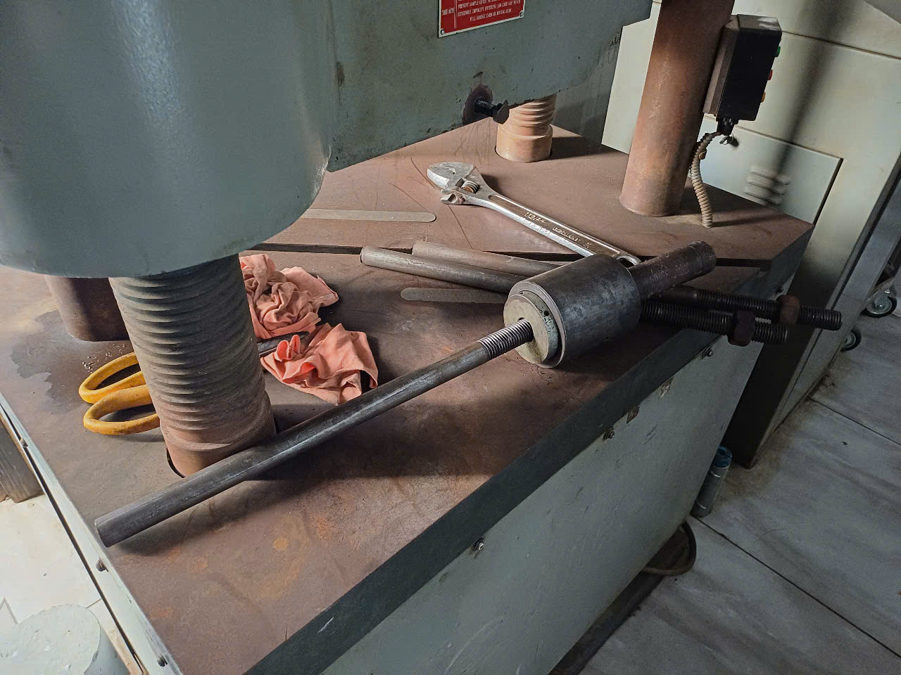 z6232797045012_64002dc8c1f8b02806d304b0a167729d