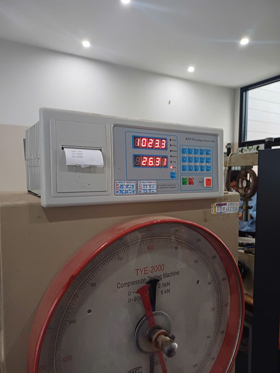 z6797517428384_de8ab1f67558b1629e619b91d4b8fe2e