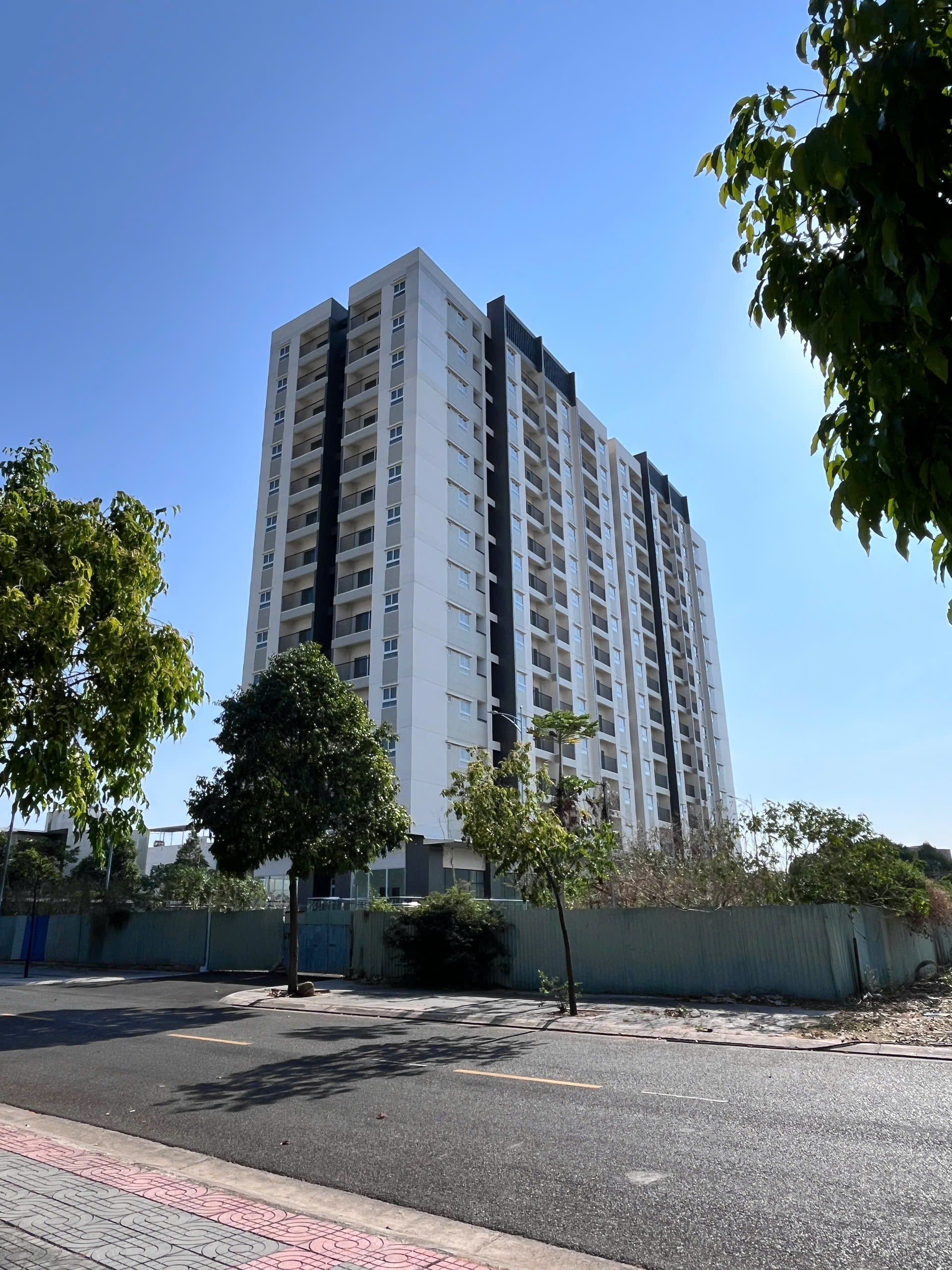 z7660314045401_468b60ed2599f733066a70e72a919dde