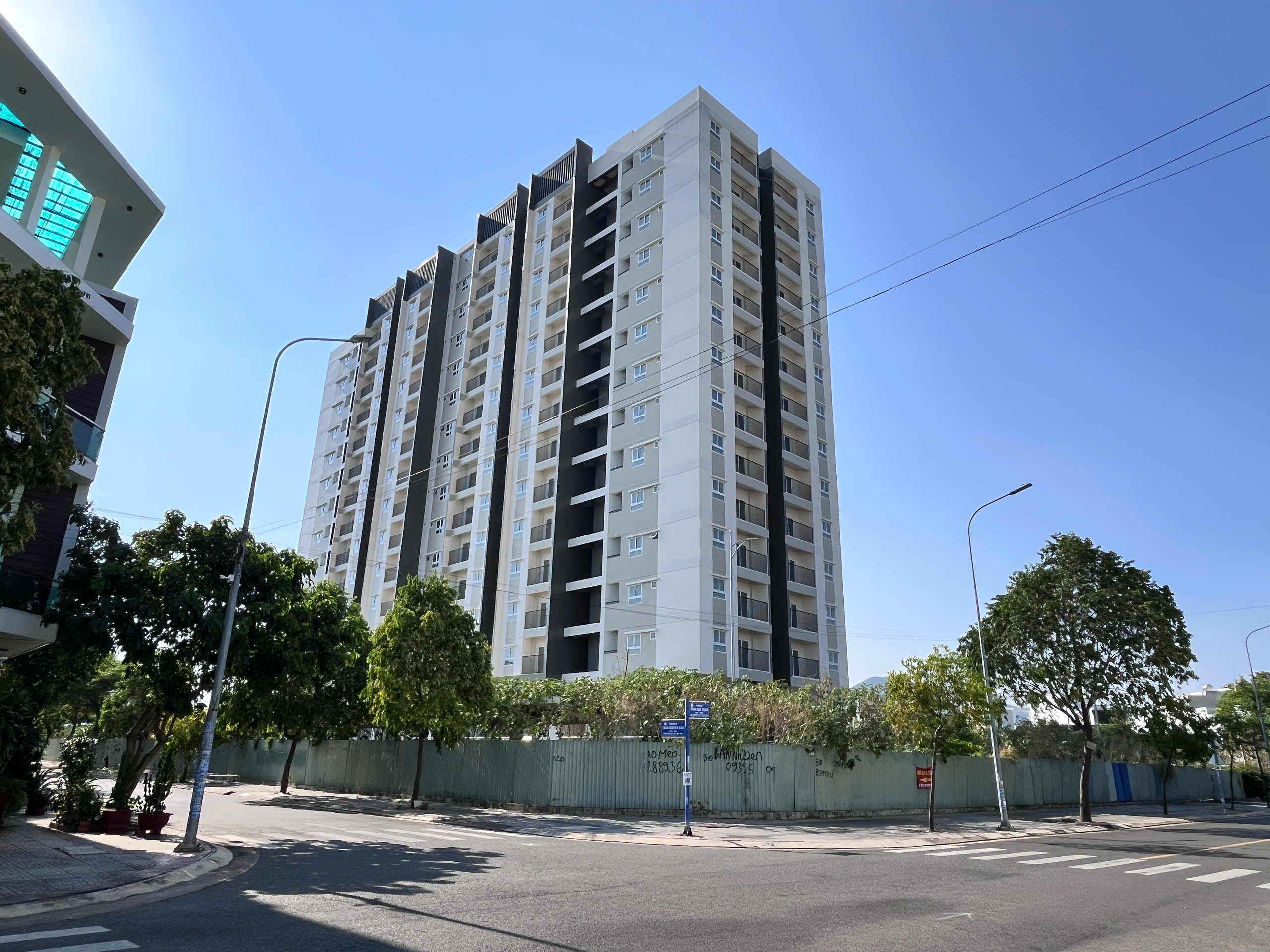 z7660314066474_07878c36fc30356337d4598c526447af